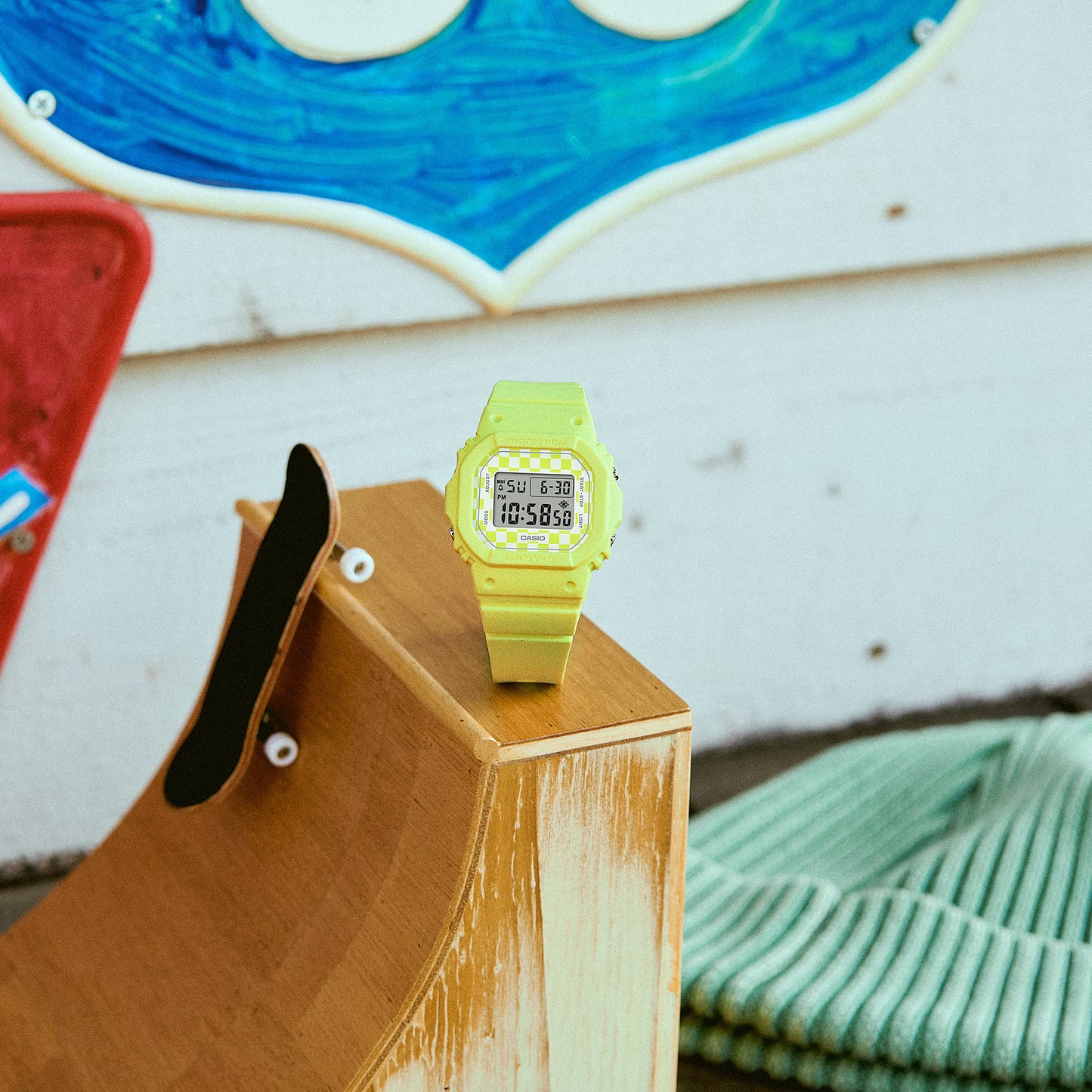 Reloj Digital Sport Amarillo de Mujer