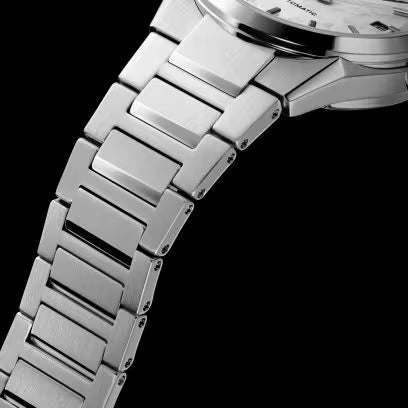 Reloj Análogo Deportivo Plateado con Blanco de Hombre