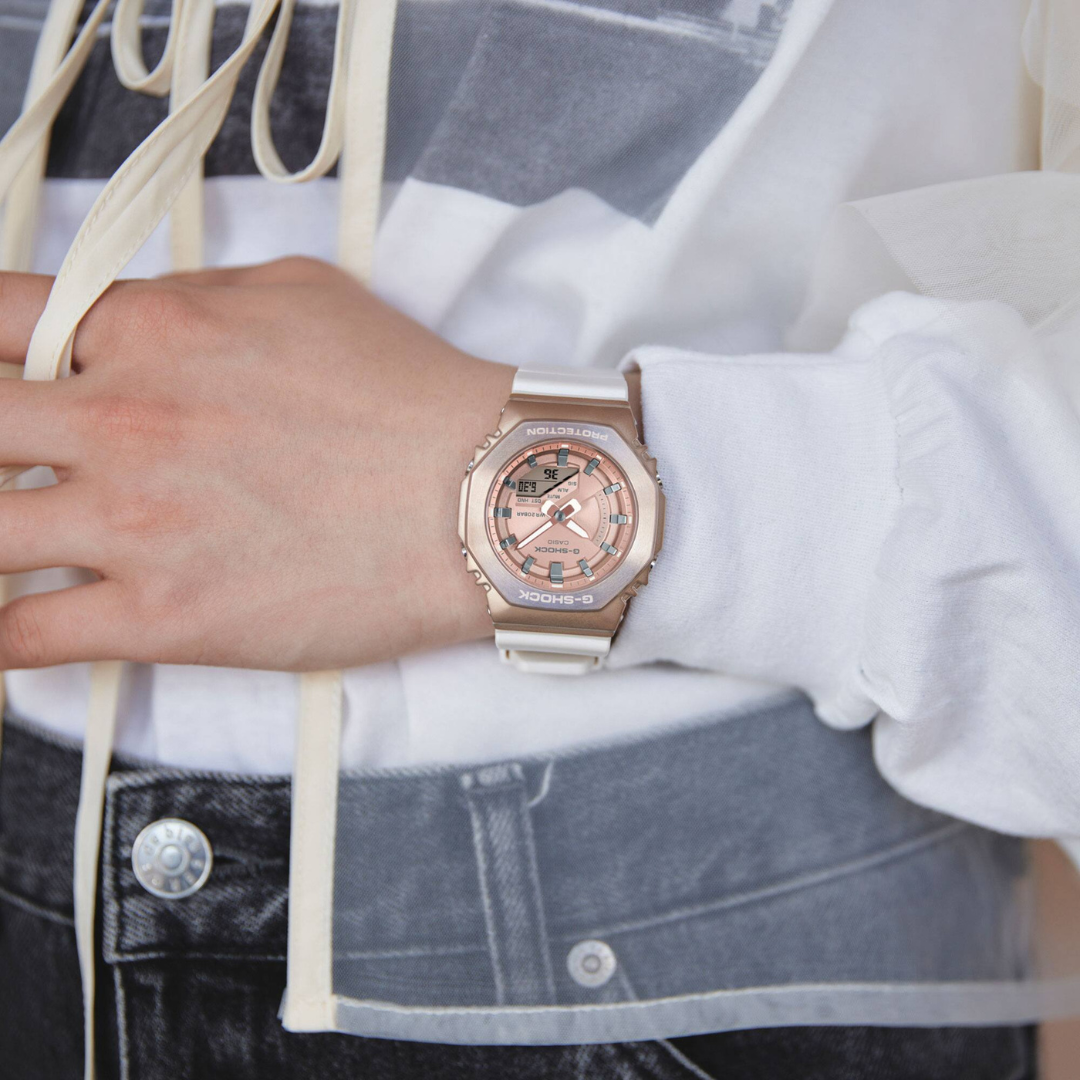 Reloj Análogo Digital Ejecutivo Blanco de Mujer
