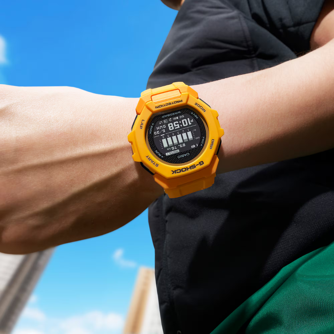 Reloj Digital Bluetooth Sport Amarillo de Hombre