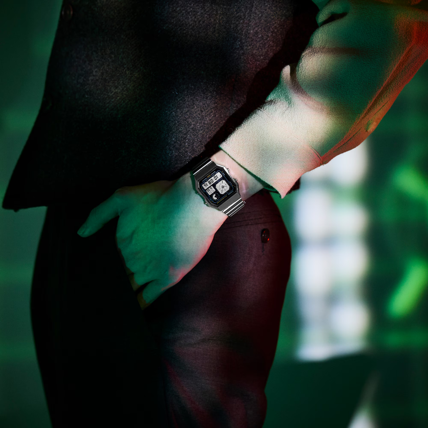 Reloj Digital Vintage Plateado Unisex