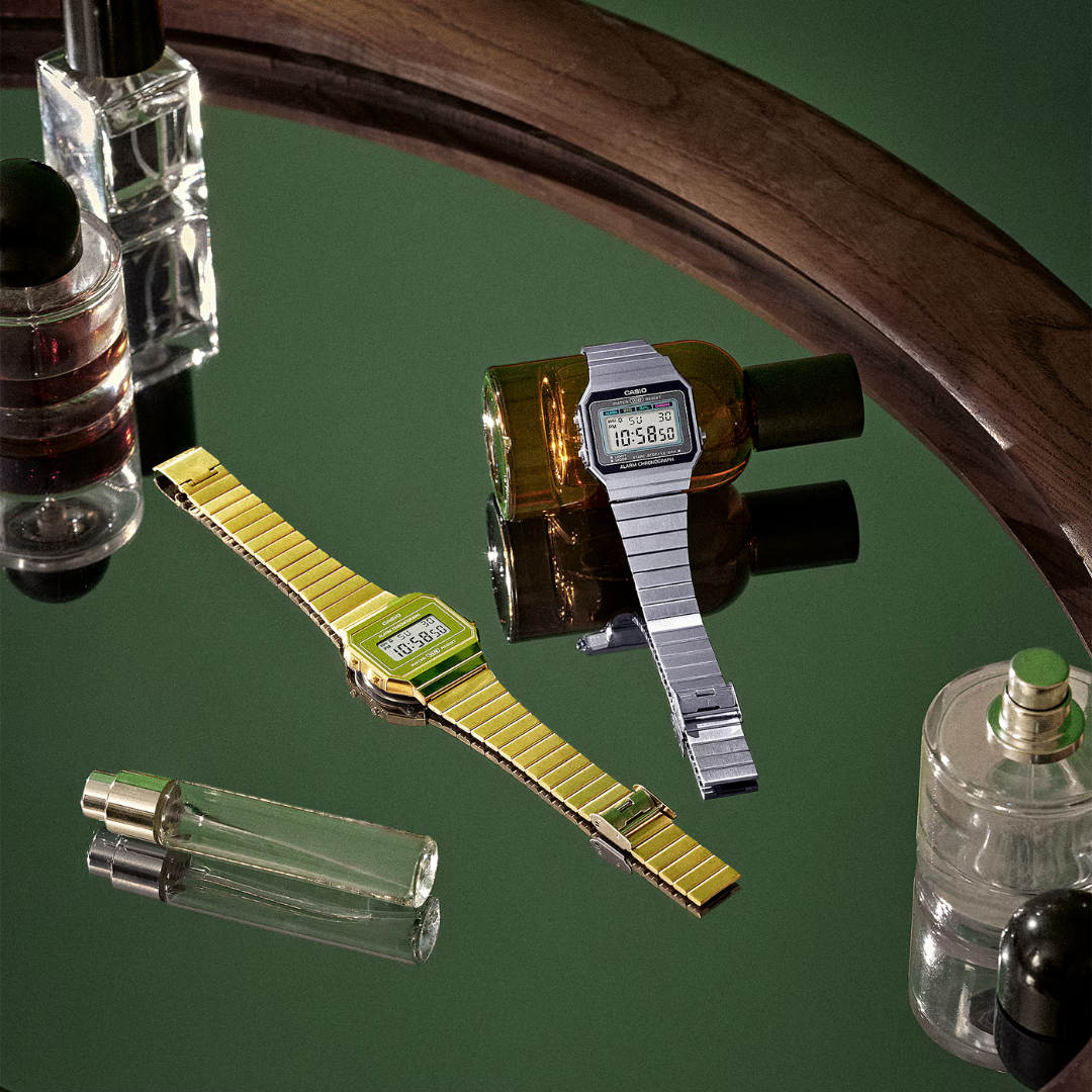 Reloj Digital Vintage Dorado de Mujer
