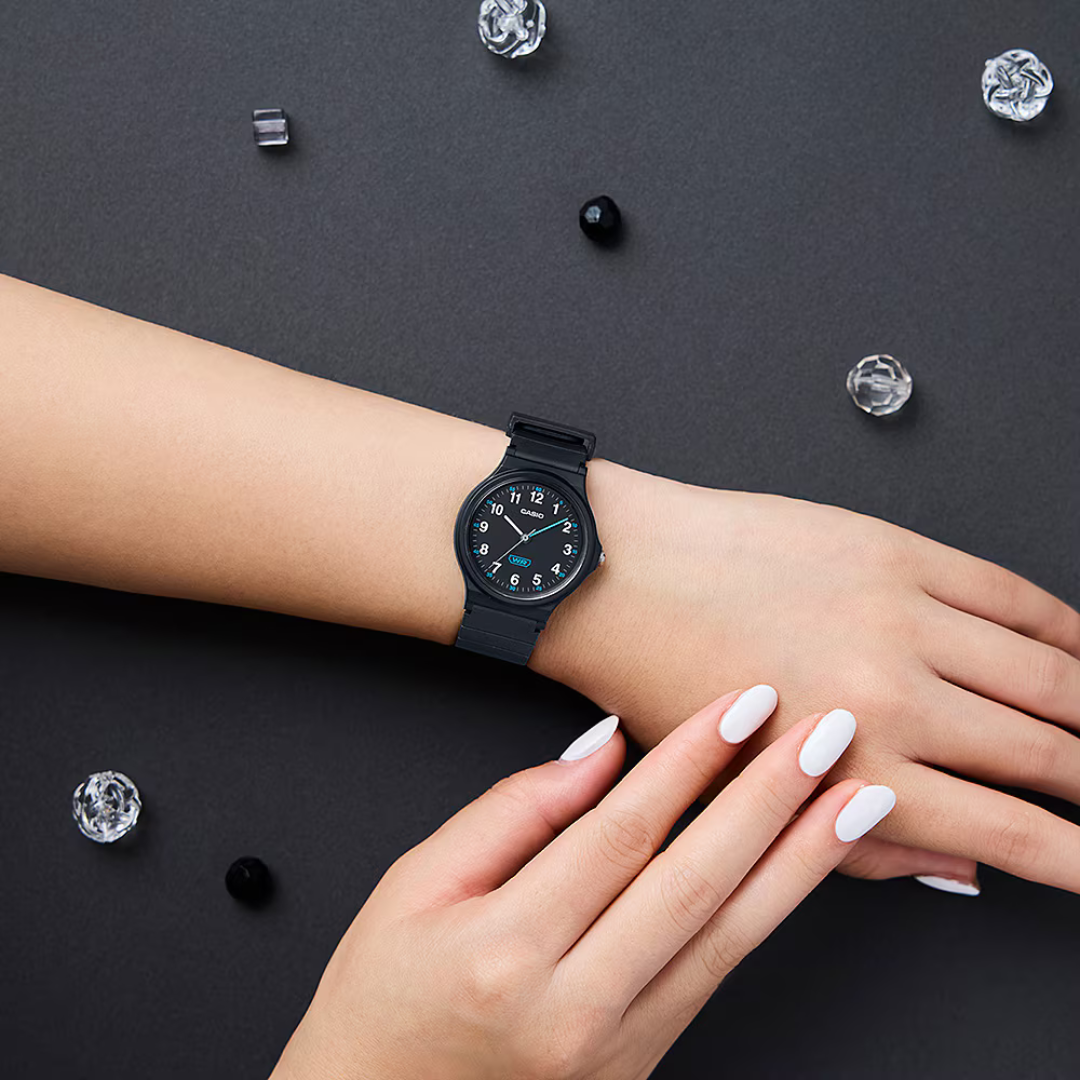 Reloj Análogo Negro Juvenil de Mujer