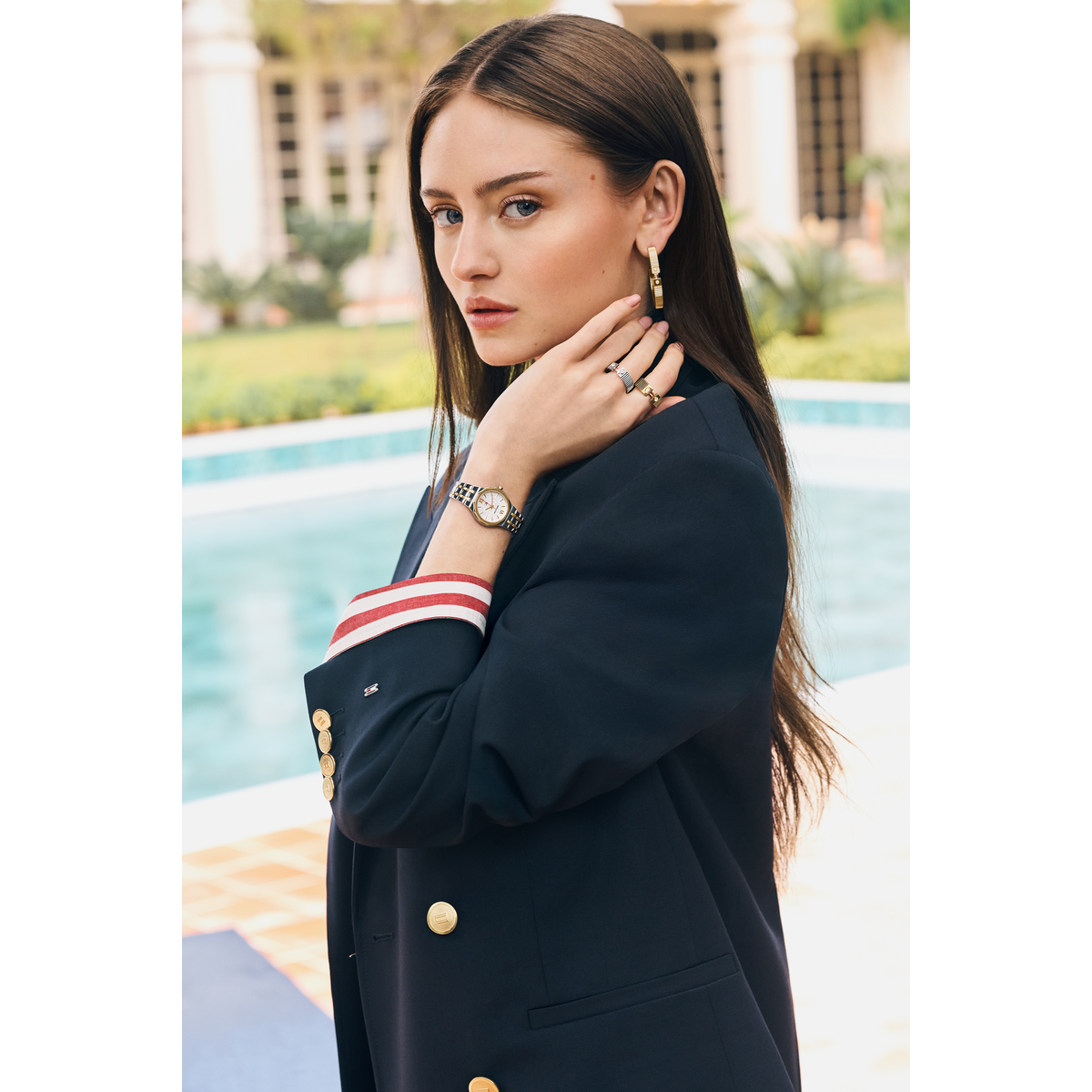 Reloj Análogo Mackenzie Casual Plateado Doble Tono de Mujer