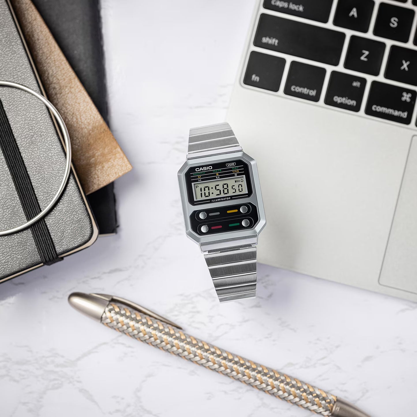 Reloj Digital Alien Vintage Plateado de Hombre