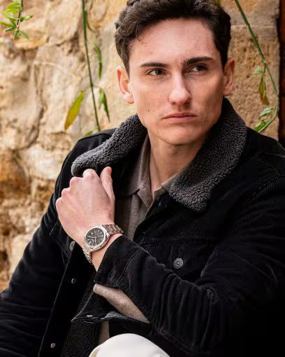 Reloj Análogo Deportivo Automático Plateado de Hombre