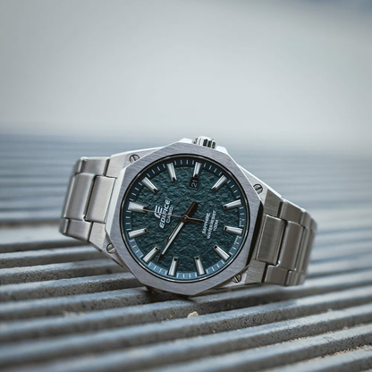 Reloj Análogo Deportivo Serie Slim Plateado de Hombre