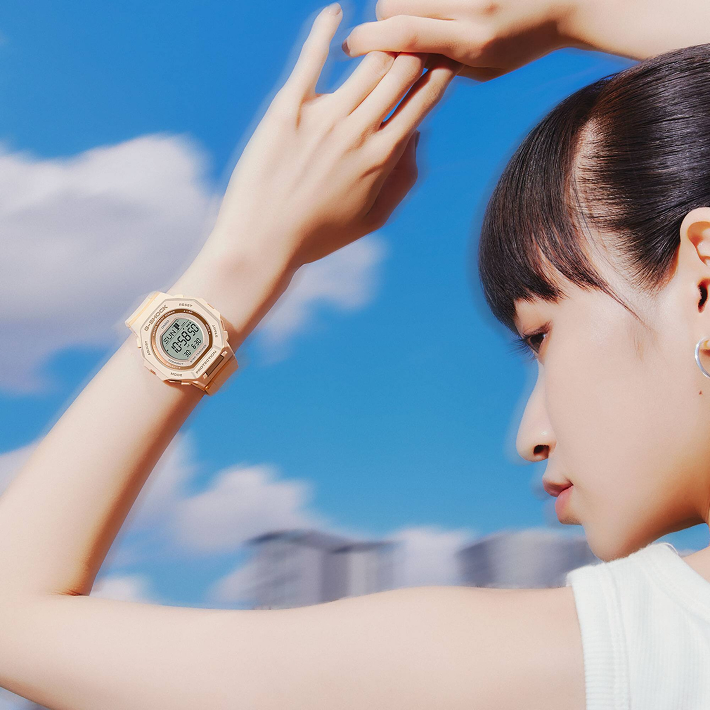Reloj Digital Deportivo Beige de Mujer