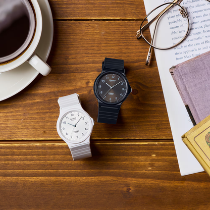 Reloj Análogo Clásico Negro Unisex