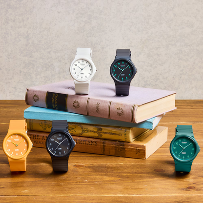 Reloj Análogo Clásico Negro Unisex