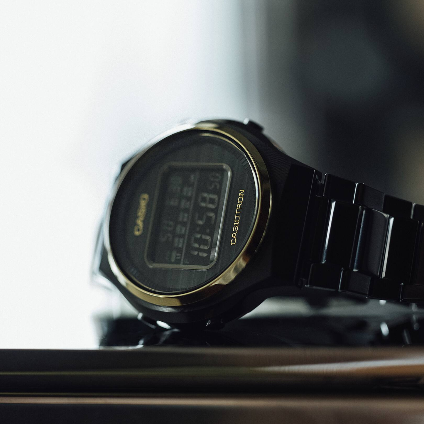 Reloj Digital CASIOTRON Edición Limitada Negro de Hombre