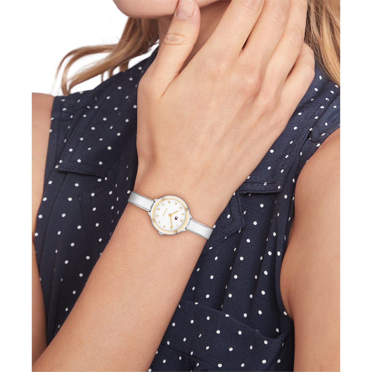 Reloj Análogo Demi Bangle Casual Plateado de Mujer