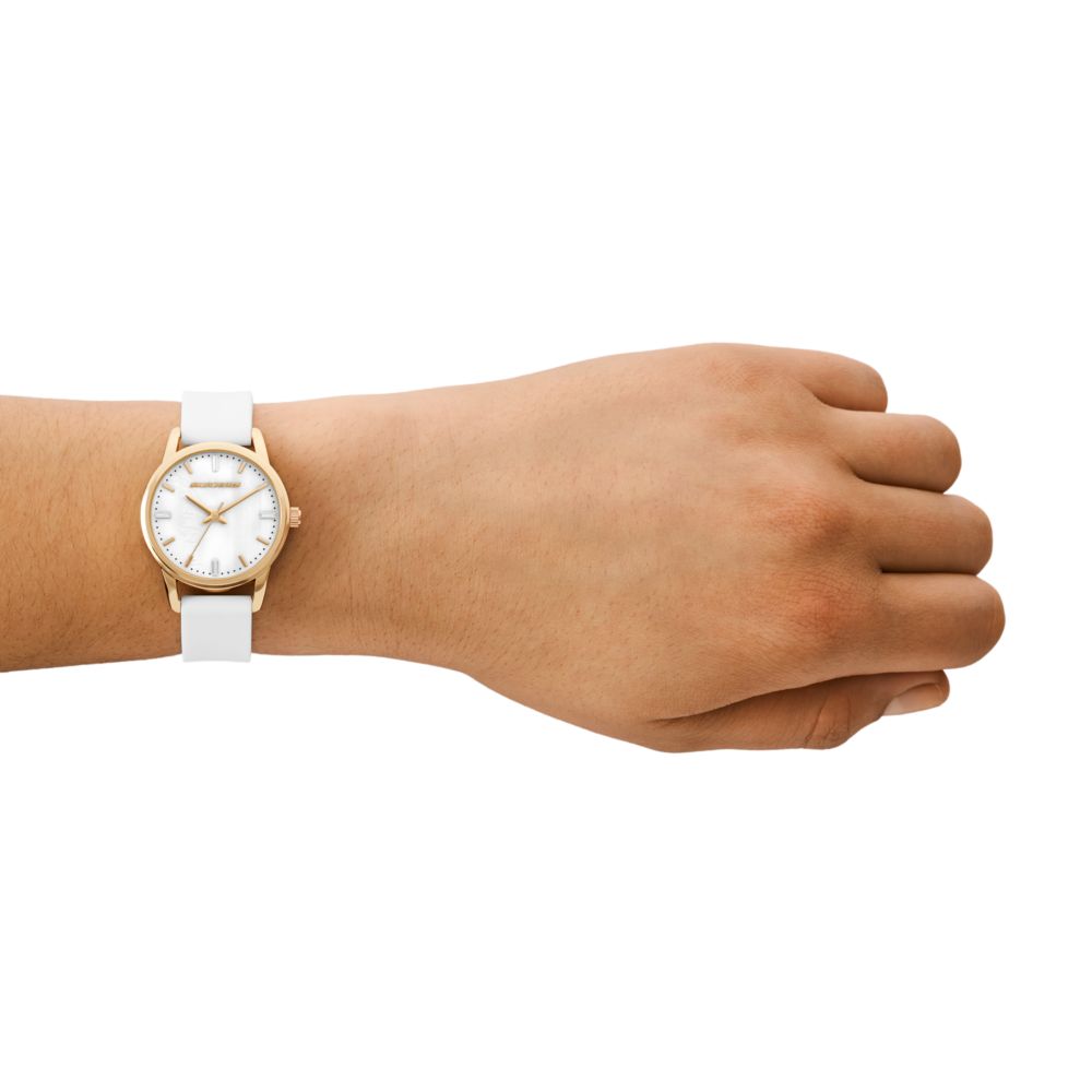 Reloj Análogo Gunmetal Casual Dorado de Mujer